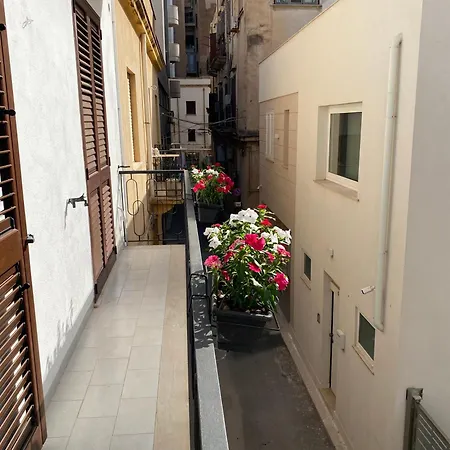 Casa No-ma In Centro Storico Tatil Evi